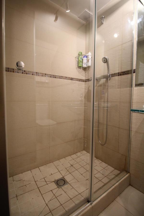 Duplex Ronda Atocha Apartment Madrid Bagian luar foto